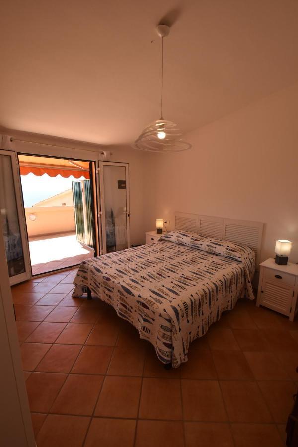 Appartamento Route 25 - Vista Mare - Cavoli Spiaggia di Cavoli Esterno foto
