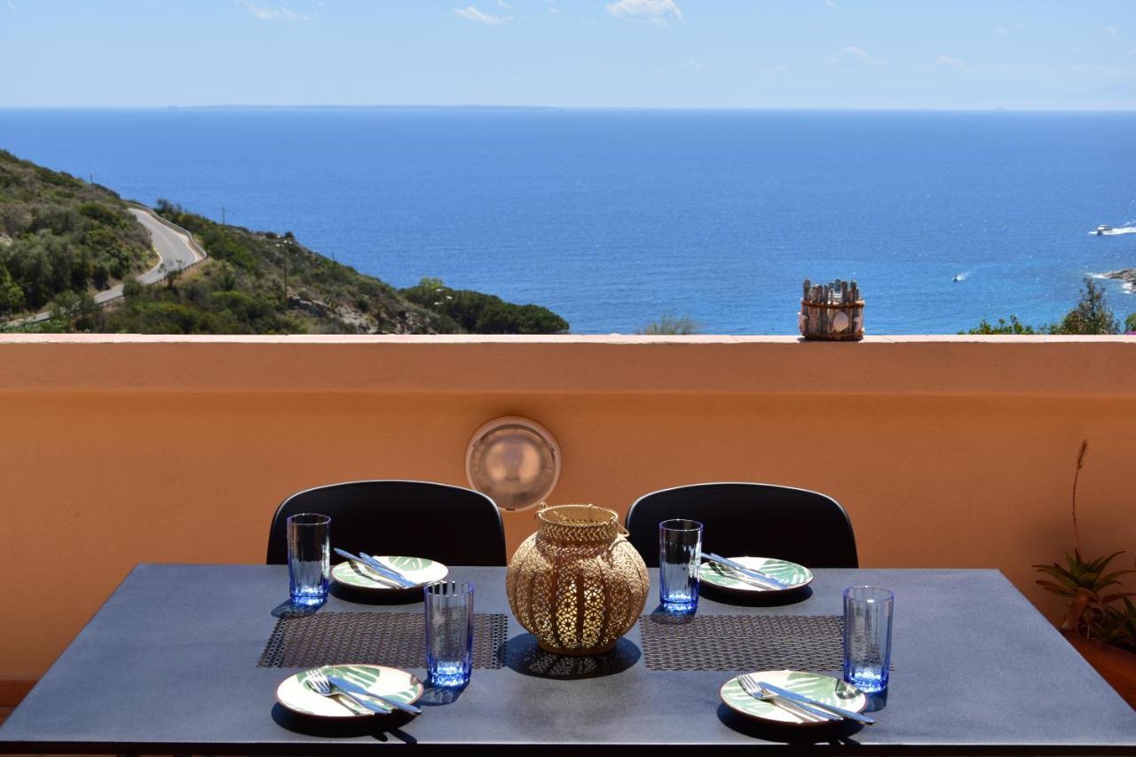 Appartamento Route 25 - Vista Mare - Cavoli Spiaggia di Cavoli Esterno foto
