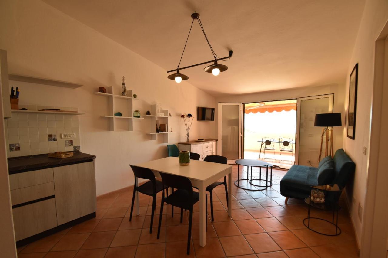 Appartamento Route 25 - Vista Mare - Cavoli Spiaggia di Cavoli Esterno foto